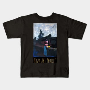 Waiting on the bridge Kids T-Shirt